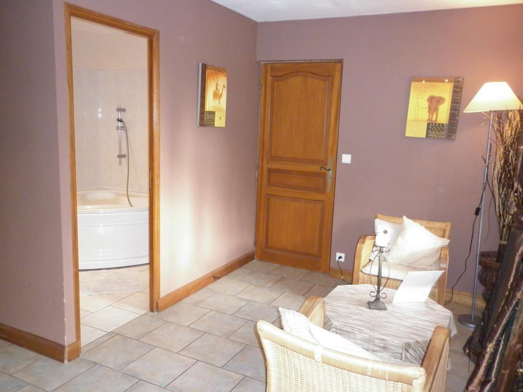La Chartreuse Hotel Poilly-sur-Tholon Szoba fotó