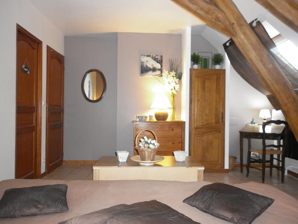 La Chartreuse Hotel Poilly-sur-Tholon Szoba fotó