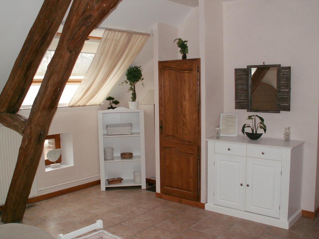 La Chartreuse Hotel Poilly-sur-Tholon Szoba fotó