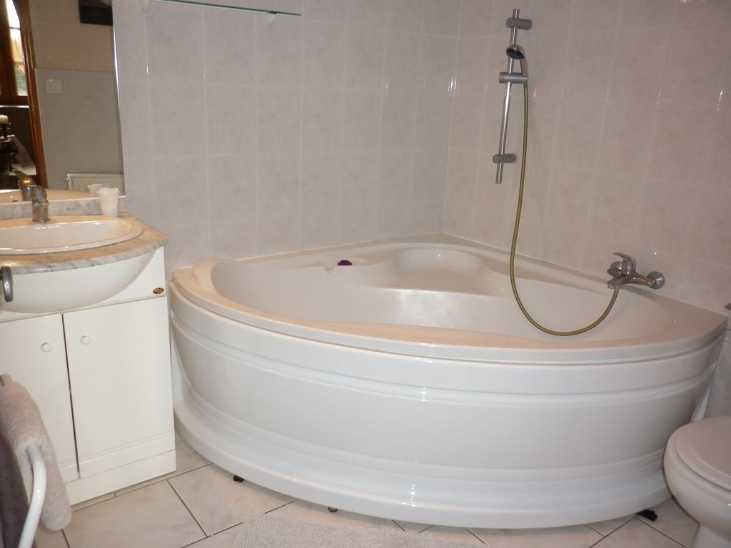 La Chartreuse Hotel Poilly-sur-Tholon Szoba fotó